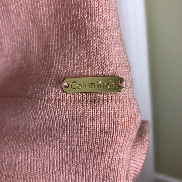 CALVIN KLEIN | Blush Bell-Sleeve Sweater - Picture 3 of 4